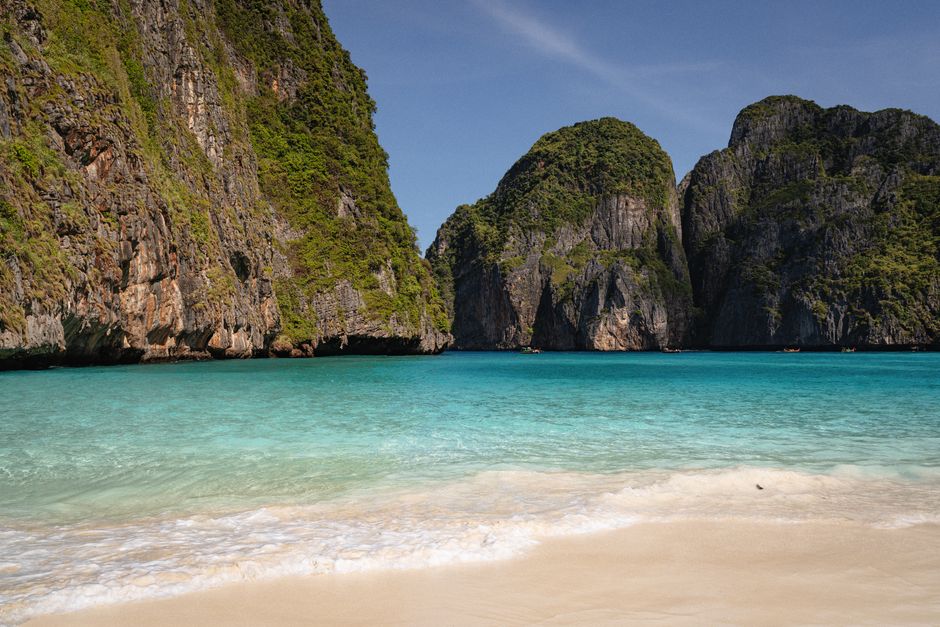 Bali Vs Thailand Backpacker: Bali vs. Thailand: Which Backpacker Destination Wins for 2026?