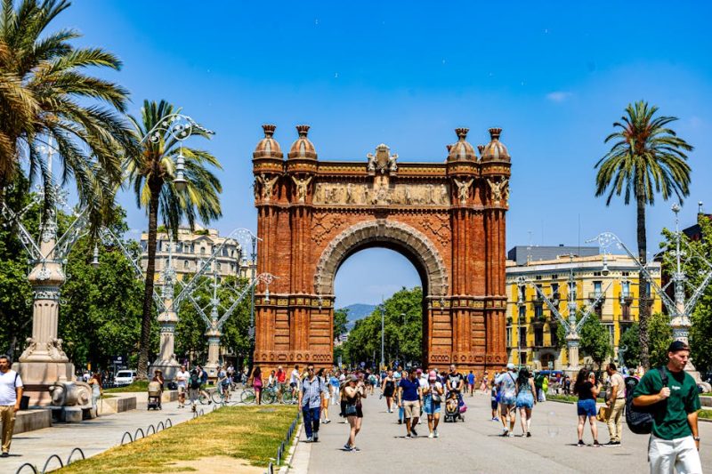 Kashmir is mostly a tourist trap unless you avoid these three specific places