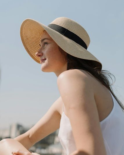 5 Ways To Stay Safe In The Sun This Summer